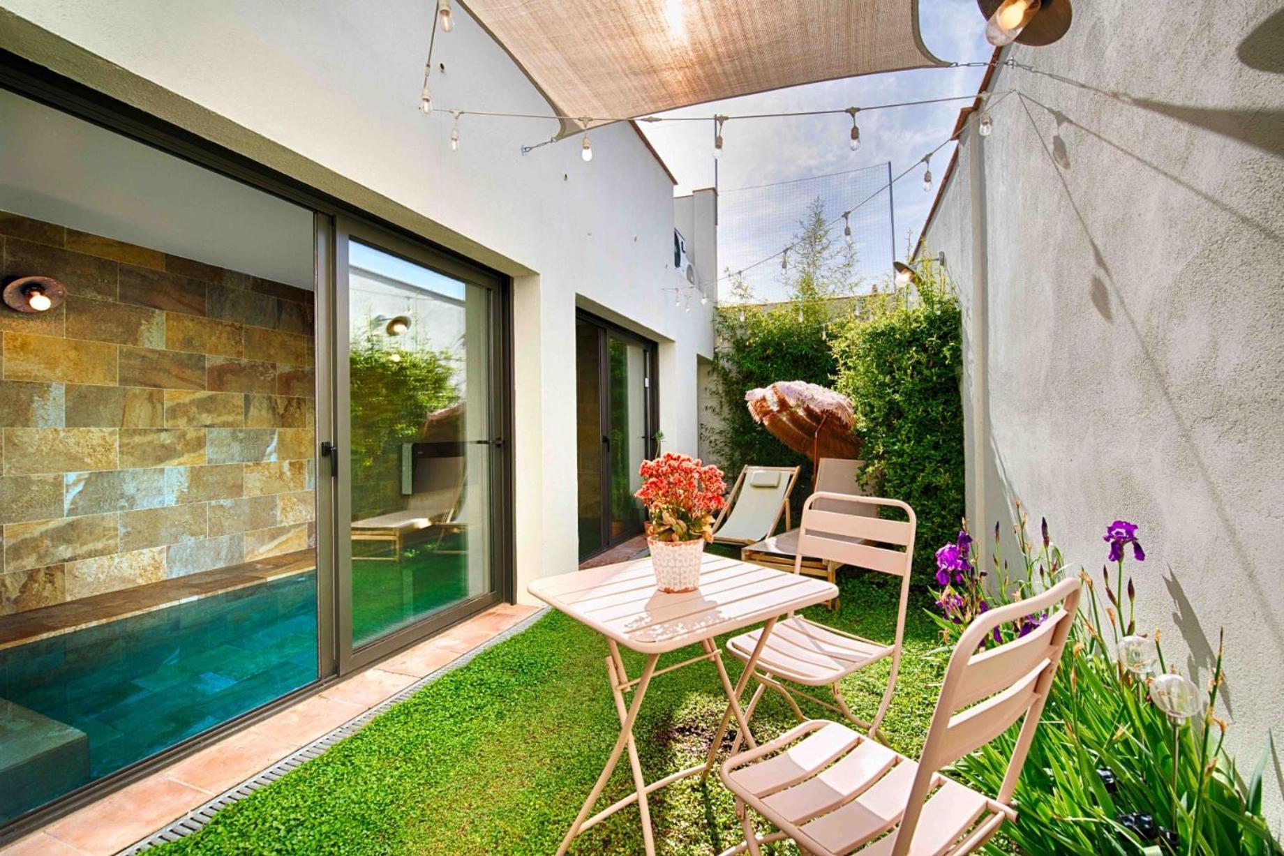 Apartmán Loft Con Piscina Climatizada De Agua Salada Y Parking En El Centro De Figueres Figueres  Exteriér fotografie